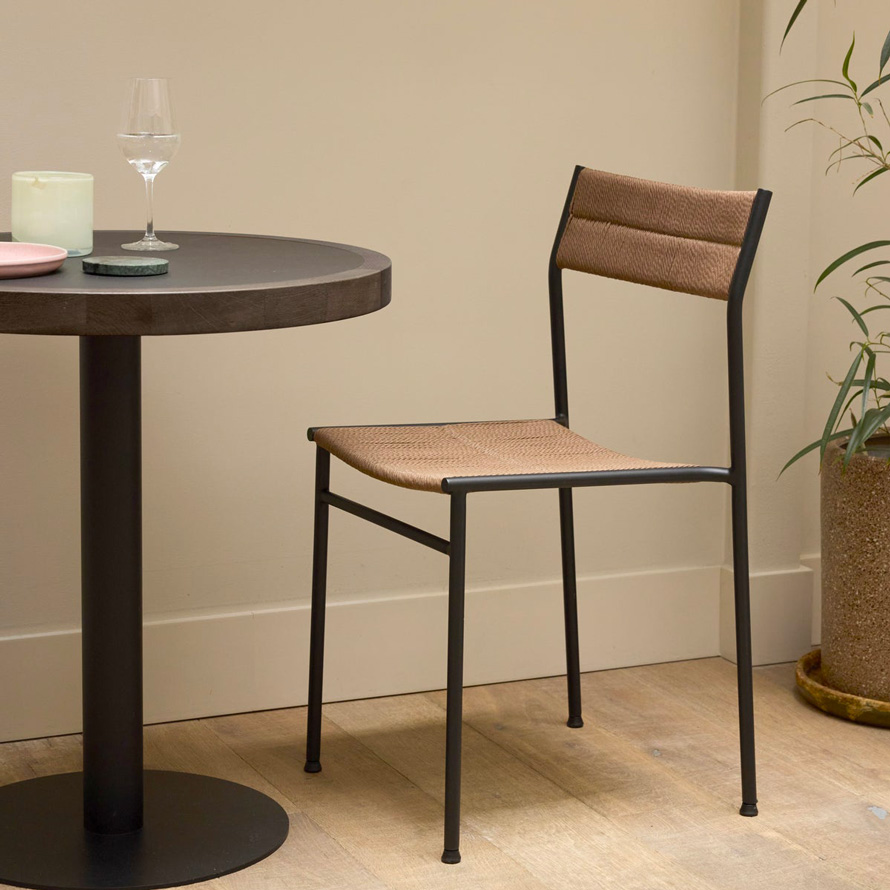 1200x_Vev_chair_black_cafe_single_Northern_Ph_Sara-Spilling_High-res